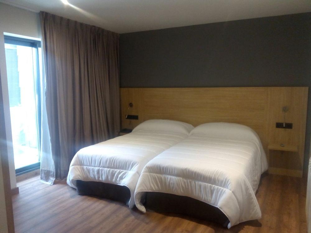Hotel Astuy Isla Exterior photo