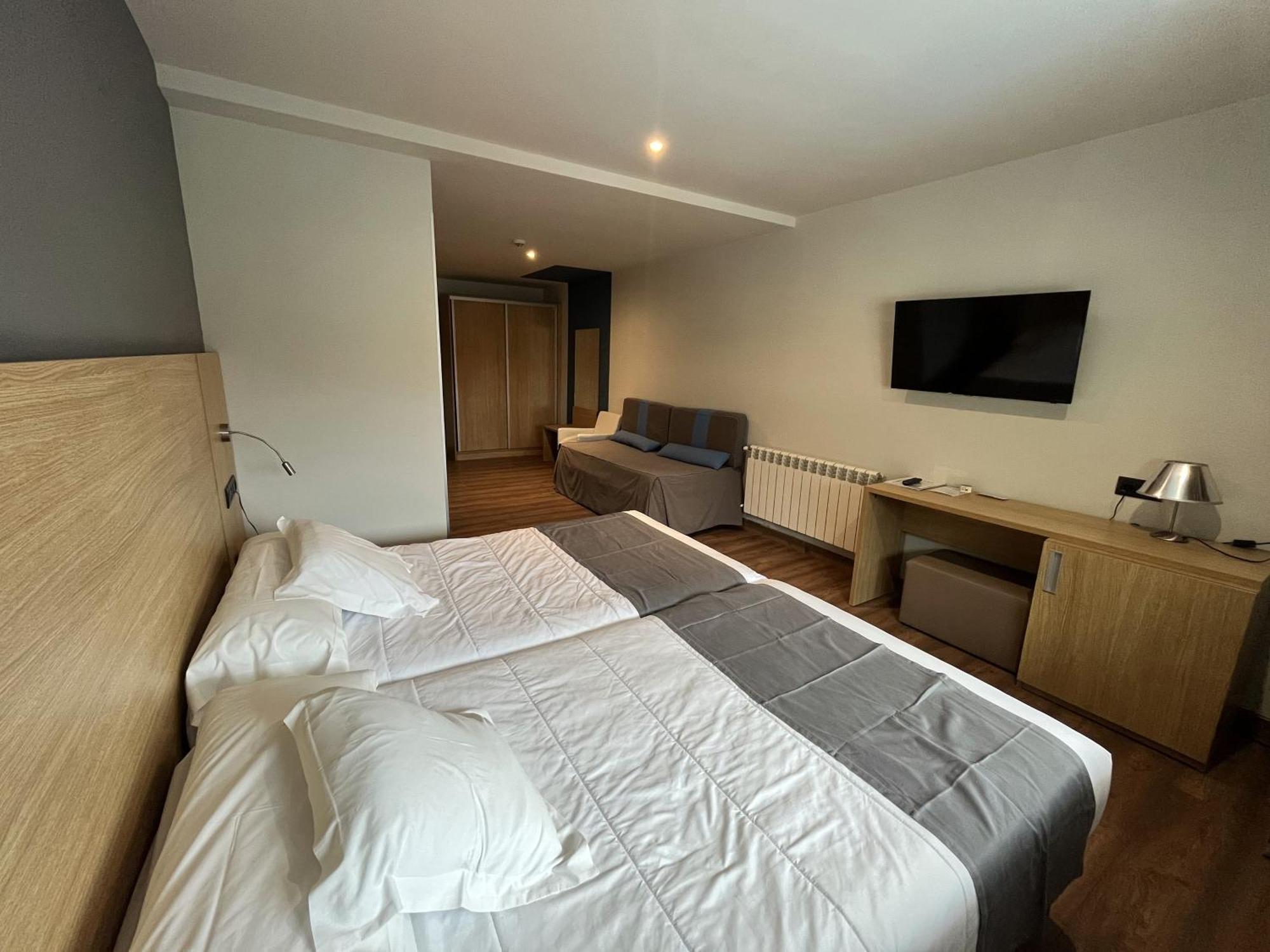 Hotel Astuy Isla Exterior photo
