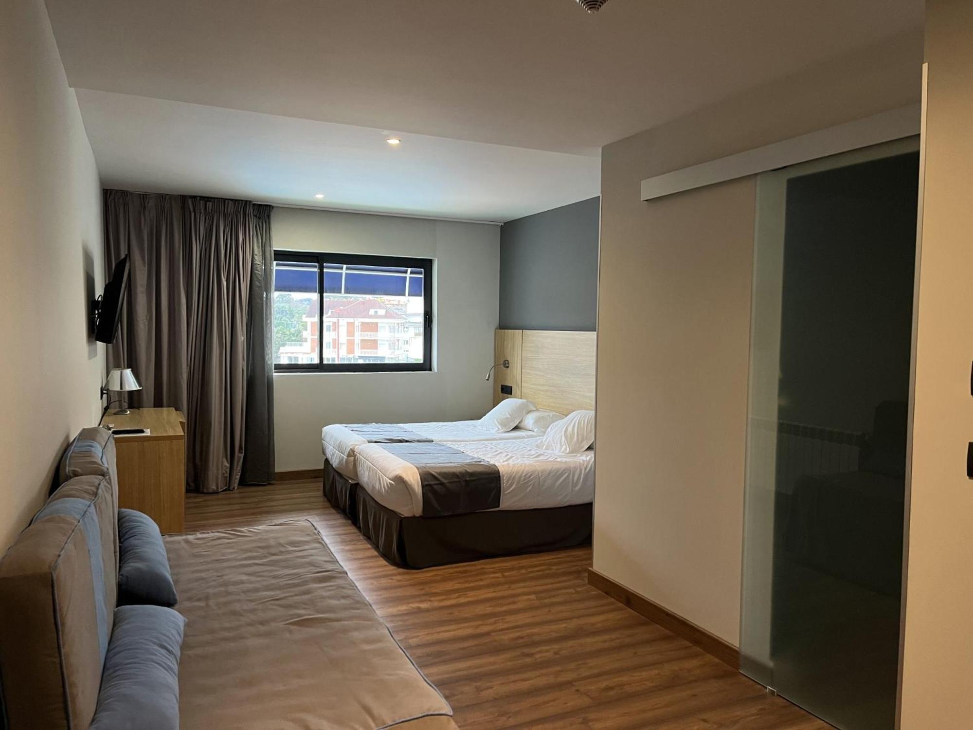 Hotel Astuy Isla Exterior photo