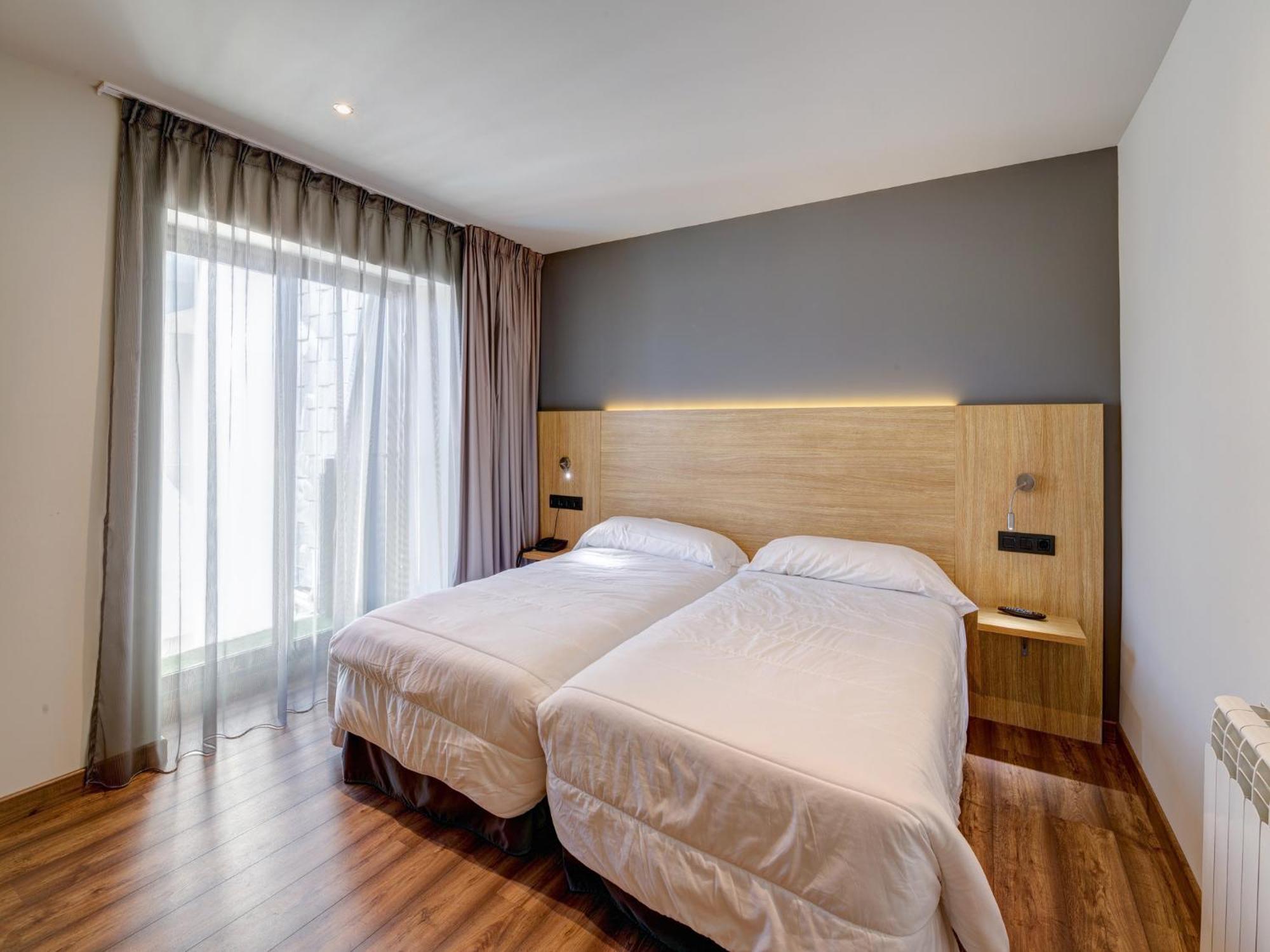 Hotel Astuy Isla Exterior photo