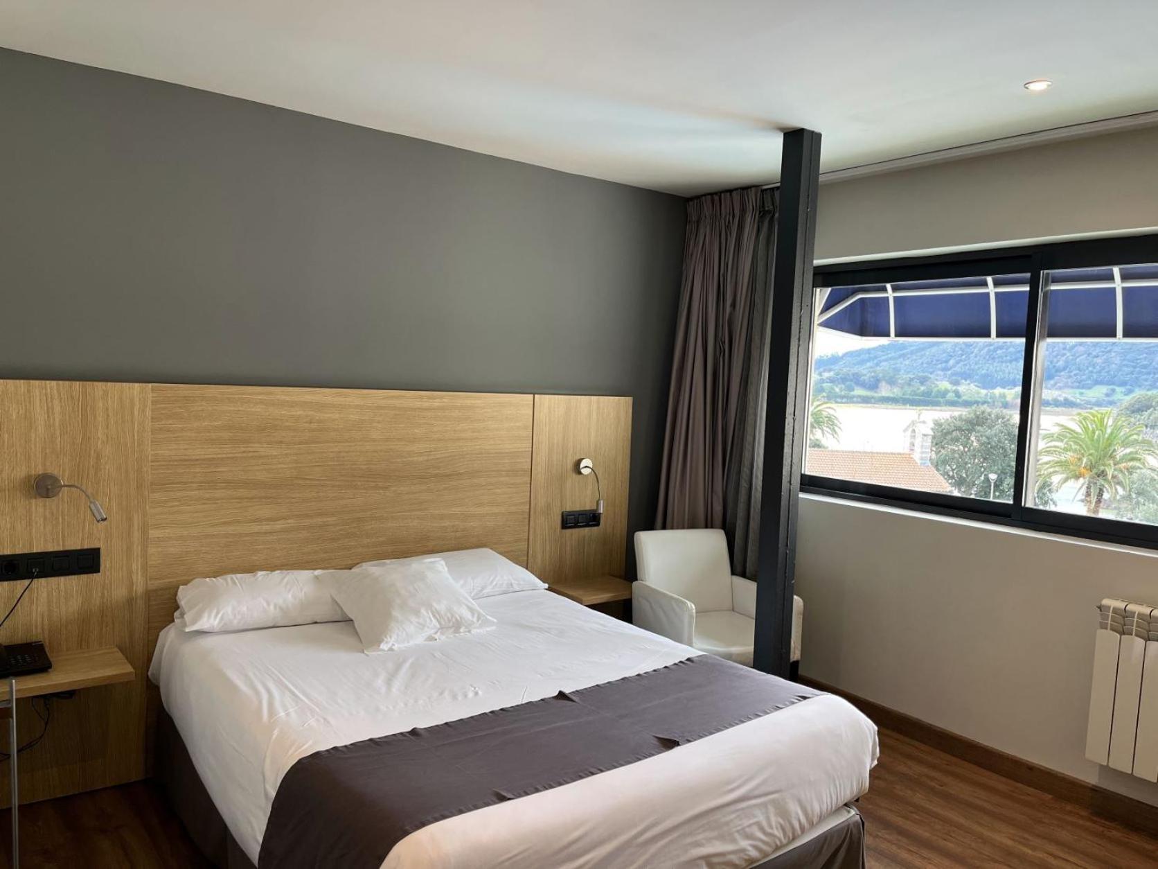 Hotel Astuy Isla Exterior photo