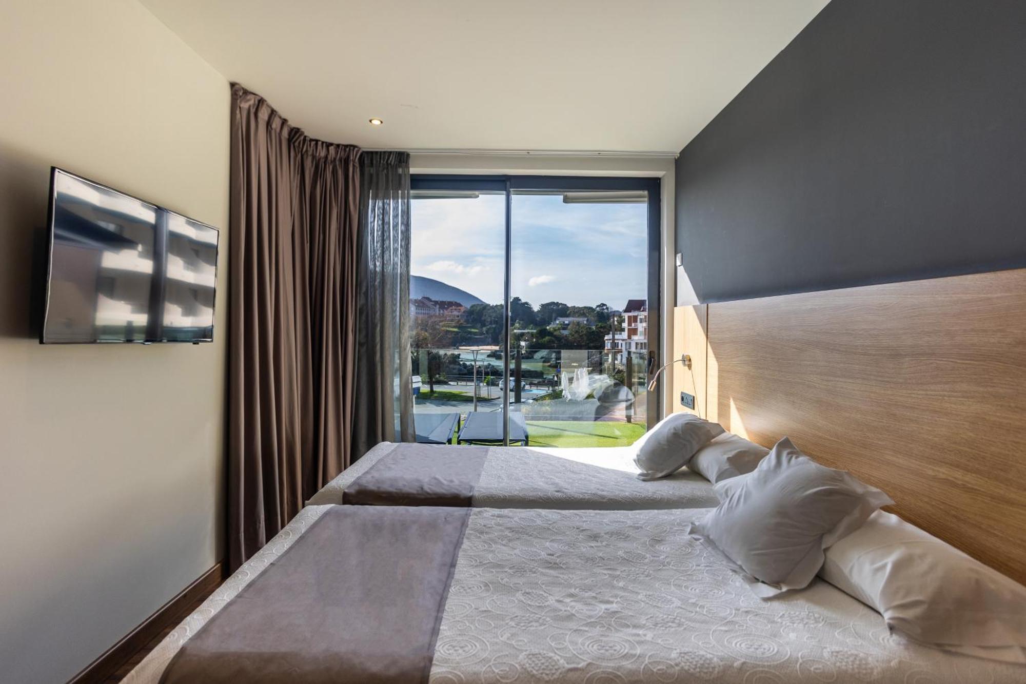 Hotel Astuy Isla Exterior photo